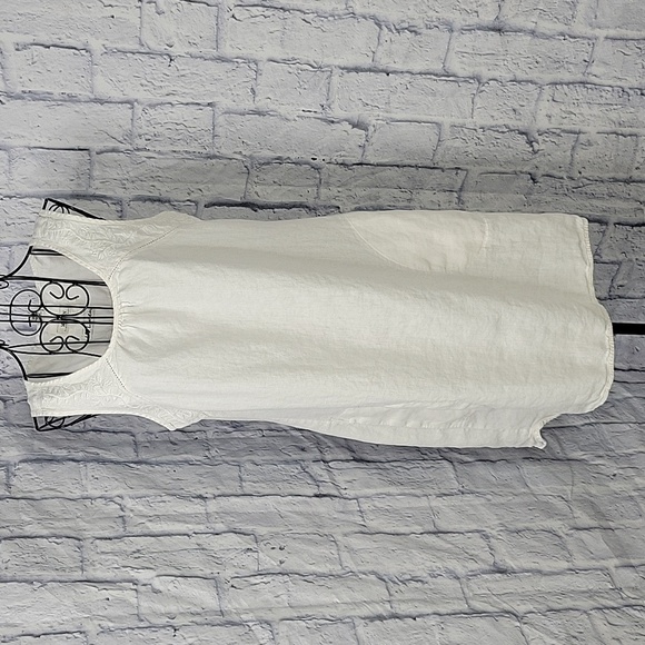 MALVIN White‎ Embroidered Linen Mini Shift Dress Size Medium/8 - Picture 1 of 9